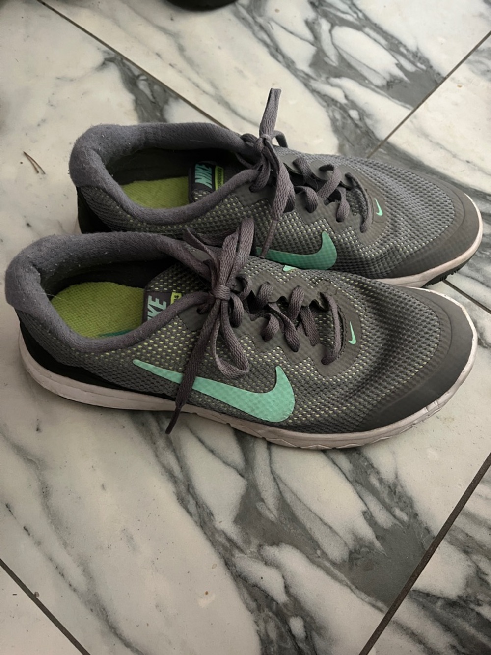 Nike Women's Gray Sneakers with Mint Swoosh